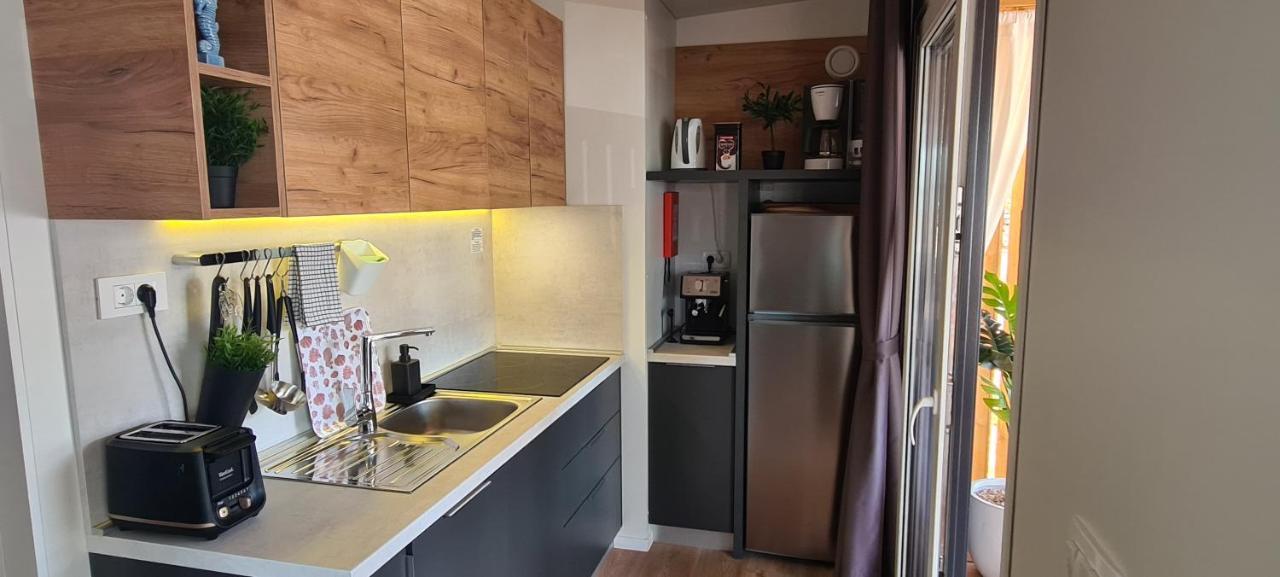 Mobile Home Kmz Selce Εξωτερικό φωτογραφία