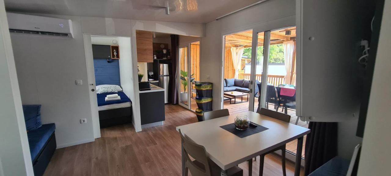 Mobile Home Kmz Selce Εξωτερικό φωτογραφία