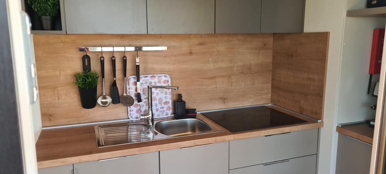 Mobile Home Kmz Selce Εξωτερικό φωτογραφία